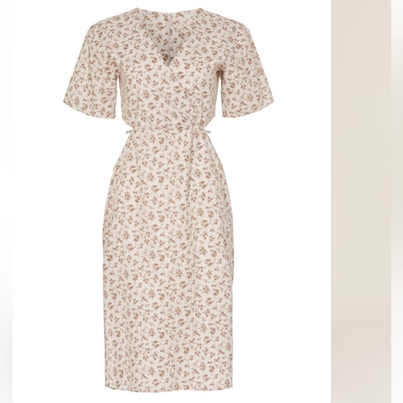 Louna Pink Floral Surplice Dress - Picture 4 of 7